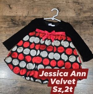 Jessica Ann baby girl Christmas dress sz 2t 🎅